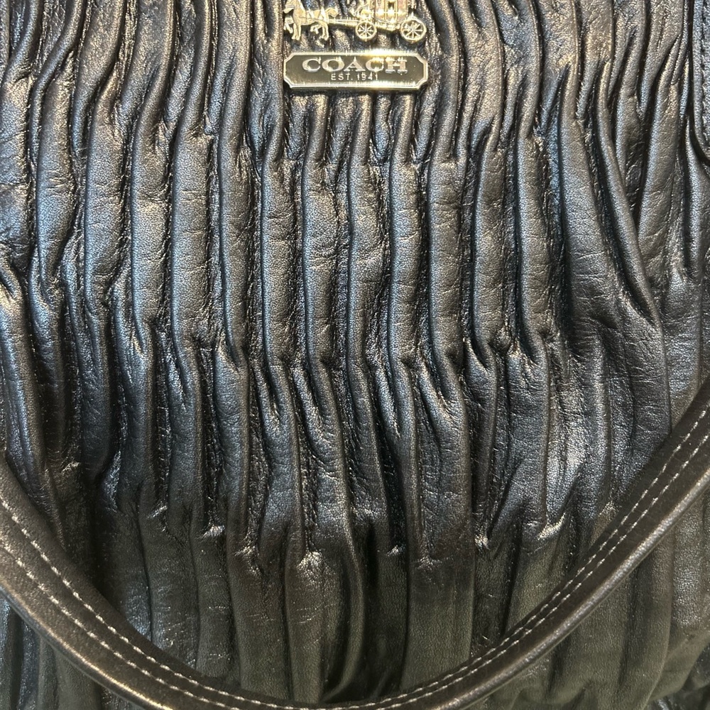 Coach Madison Gathered Leather Satchel EUC - Picture 7 of 11